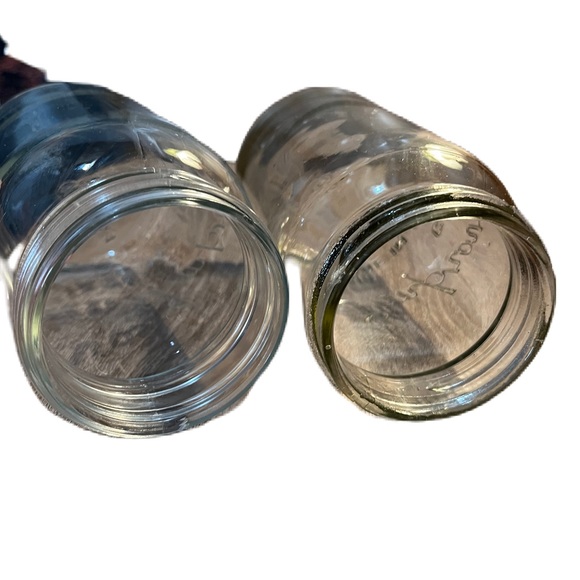 2 Vintage Improved Gem made in Canada jars - Picture 8 of 9